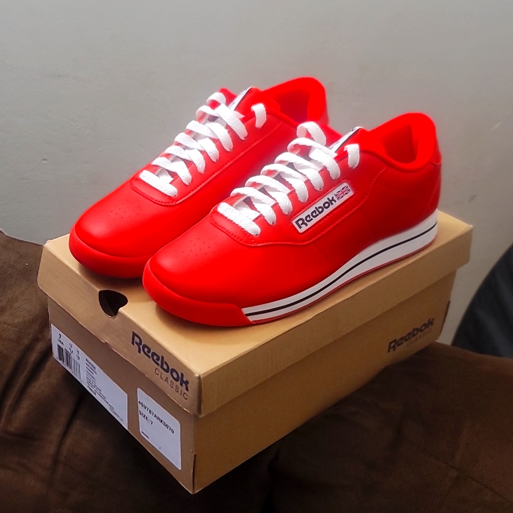Reebok Princess Size 7 Red/White Worn Once